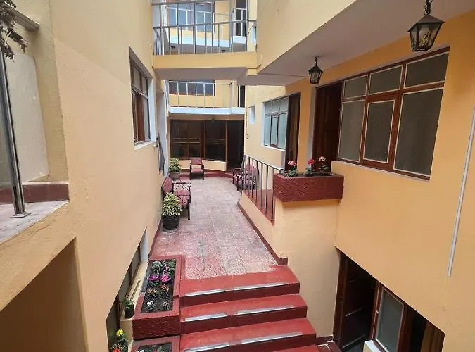 Huayna House Gasthof *